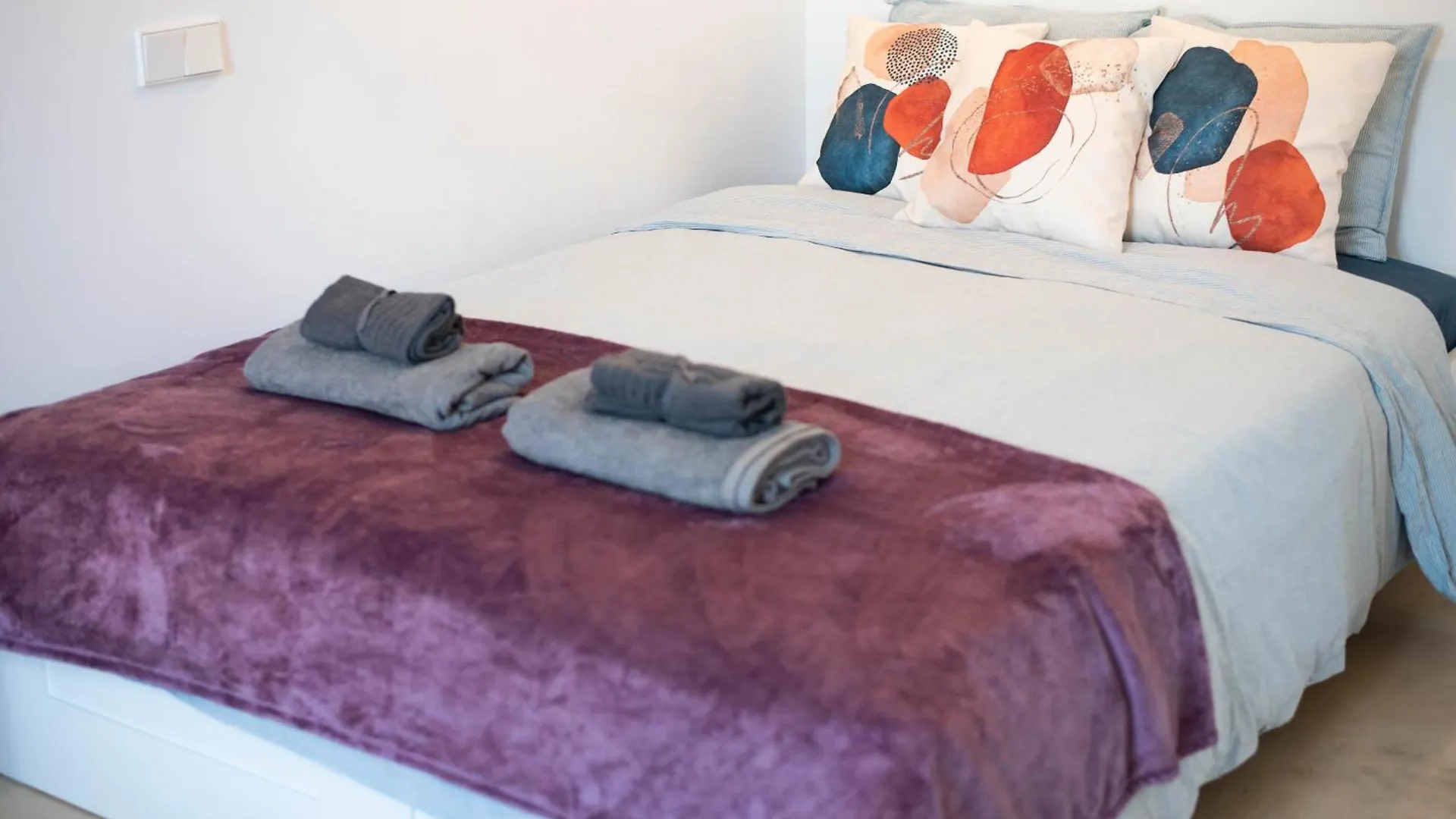 Sagrada Familia Private Rooms Barcelona 0*,